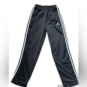 Vintage women’s black adidas break away wind pants size small
